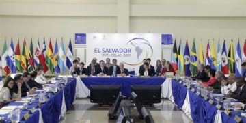 Presidente inauguró reunión extraordinaria de la CELAC para abordar la situación en Venezuela.