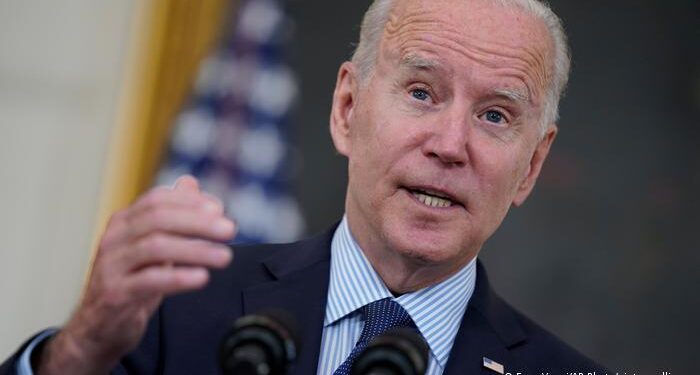 Biden retira las órdenes de Trump para prohibir TikTok y WeChat en EE.UU.