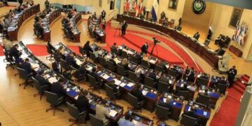 Se aprueba ley habitacional.