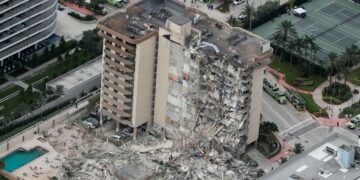 Derrumbe en Miami Beach deja más de 51 personas desaparecidas.