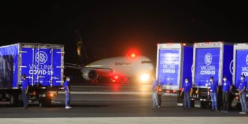 El Salvador recibe nuevo lote de vacunas contra el COVID-19.
