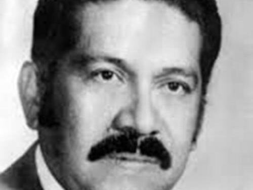 Muere el expresidente, Arturo Armando Molina.