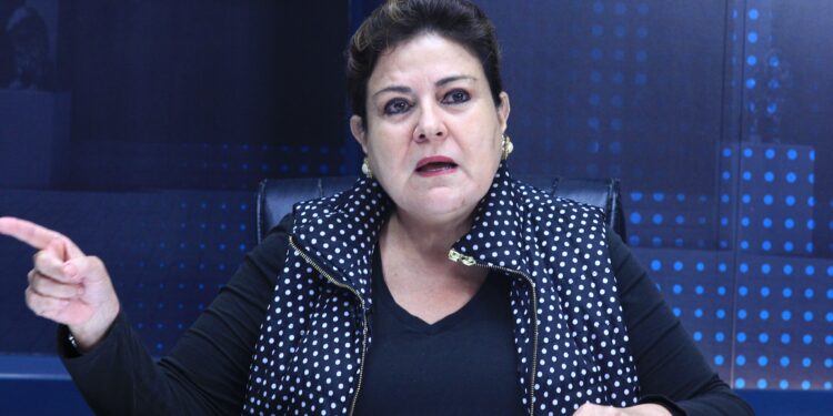 Diputada Escobar, da positivo a COVID-19.