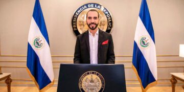 Gobierno solicitará incremento del 20% al salario mínimo.