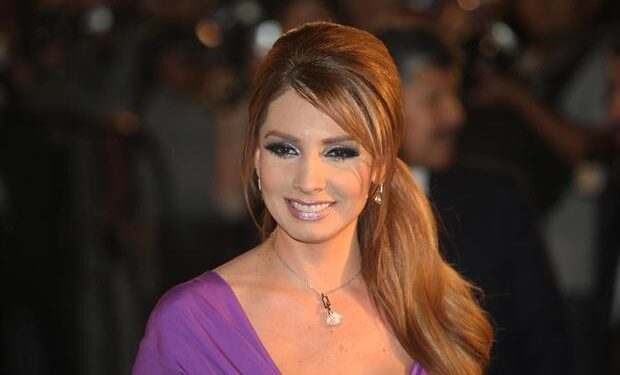 Paty Navidad, quién aseguró que El COVID-19 no es letal, se encuentra grave en un hospital.