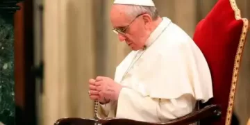Papa Francisco reza porque finalice el martirio de los Afganos.