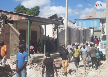 Más de 700 muertos y centenares de heridos, tras terremoto en Haití.