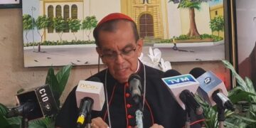 “El Salvador está en declive”. asegura Cardenal Rosa Chávez.