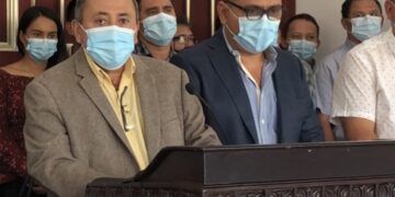 Dos Diputados de ARENA renuncian y ya no forman parte de la fracción.