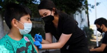Pfizer anuncia que su vacuna para niños es segura.