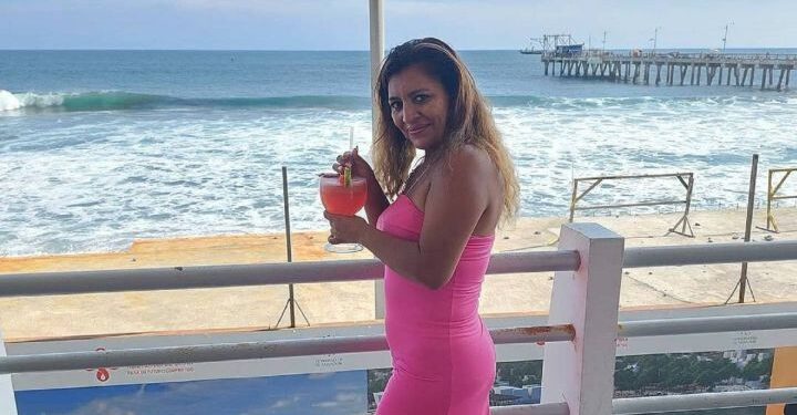 Yanira Berríos llega al millon de seguidores en TikTok y ofrece sus servicios de publicidad en Facebook.