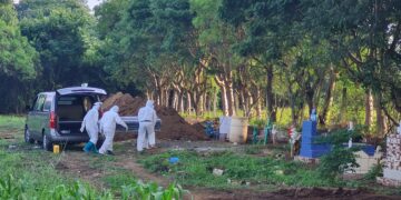 Muertos por Covid-19 aumentan mientras población relaja medidas de protección