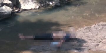 Joven fallece en río tras sufrir convulsión.
