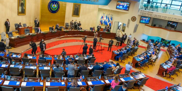 Diputados rechazan reformas al art. 133 del Código Penal que pretendía despenalizar el aborto en causas específicas.