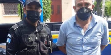 Juez deja en libertad a hombre que le disparó al abusador de su hija.