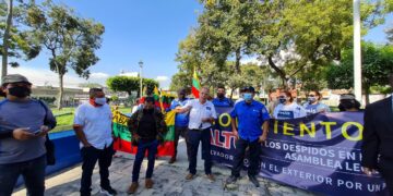 Exempleados despedidos de la alcaldía de San Salvador solicitan diálogo con el alcalde capitalino.