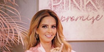 La conductora, Karla Díaz, revela que Belinda arruinó su carrera.