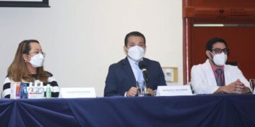 Dirección Nacional de medicamentos junto a Inquifar presenta información sobre el uso de medicamentos preventivos para la covid-19.