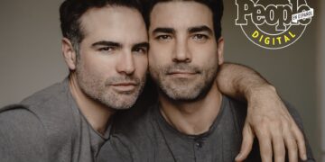 Roberto Manrique presenta oficialmente a su pareja, tras salir del closet.