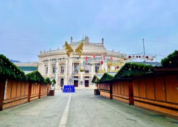 Austria vuelve al confinamiento para frenar pandemia del Covid-19.