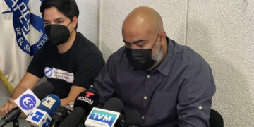 APES DENUNCIA ESPIONAJE A PERIODISTAS.