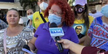 Sindicatos denuncian violación a derechos laborales de la mujer.