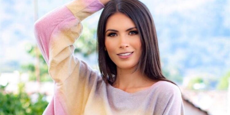 Miss Gran El Salvador pasa “penoso momento” al ser entrevistada en inglés.