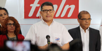 Fidel Fuentes renuncia al FMLN.