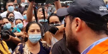 Vendedores del Mercado San Miguelito denuncian que siguen sin recibir bono.