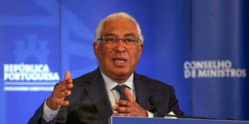 Portugal anuncia cuarentena, después de fiestas navideñas.