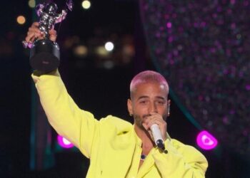 Maluma dedica premio a Medellín y dice “Colombia ya no es Pablo Escobar”.