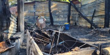 Familia pierde todo en voraz incendio