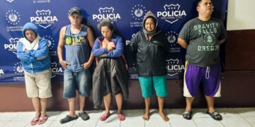 Capturan a sujetos que transportaban animales en peligro de extinción.