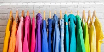 Este es el color de ropa que debes usar para recibir el 2022.