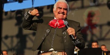 Fallece el ídolo mexicano; Vicente Fernández.