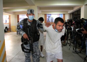 Capturan a los presuntos responsables de asesinar a un policía.
