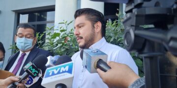Salvadoreños disminuyen consumo de lacteos por su alto costo.