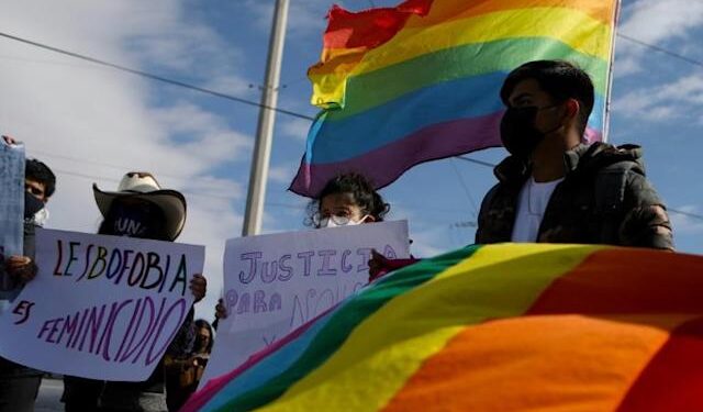 Exigen justicia por el descuartizamiento de pareja de lesbianas.