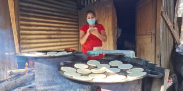Vendedoras de tortillas pagarán impuestos.
