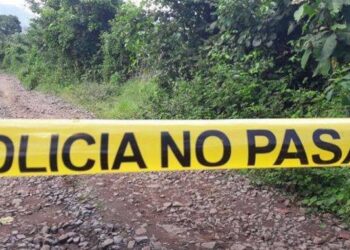 Asesinan a pedradas a un presunto pandillero en Morazán.