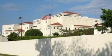 Embajada de Estados Unidos en El Salvador suspende citas.