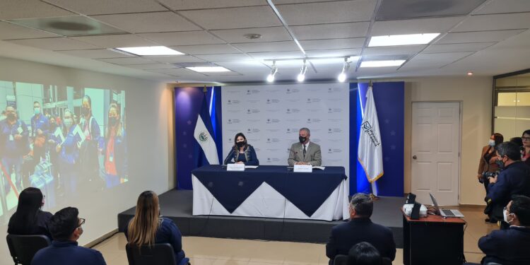 Cancillería y Dirección General de Migración y Extranjería aúnan esfuerzos para emisión especial de pasaportes en Estados Unidos.