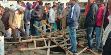 13 mujeres muertas tras caer a pozo durante una boda en La India.