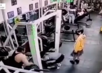 Muere mujer tras caerle 180 kilos en el Gym.