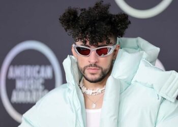 Más de $1,000 puede costar un boleto para ver a Bab Bunny en reventa.