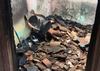 Abuelito vive de milagro, tras incendiarse su hogar.