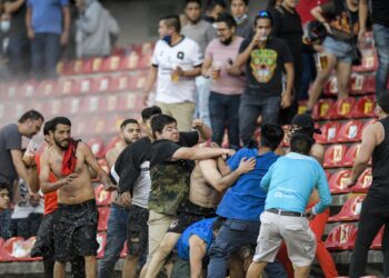 FIFA no castigará hechos violentos en fútbol mexicano.