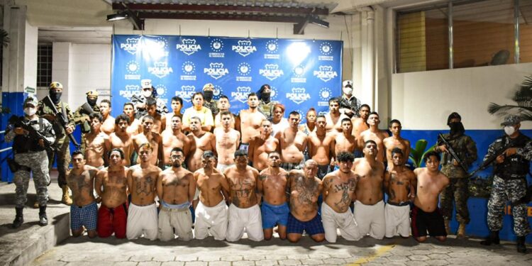 Miles de terroristas tras las rejas, bajo el régimen de excepción.