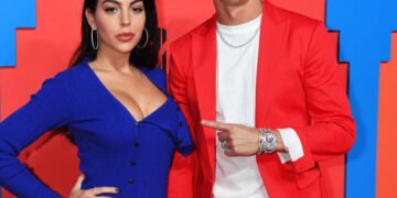 1.2 millones de euros anual paga Cristiano a Georgina por cuidarle a sus hijos.