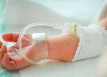 Muere el primer niño por la nueva hepatitis aguda.